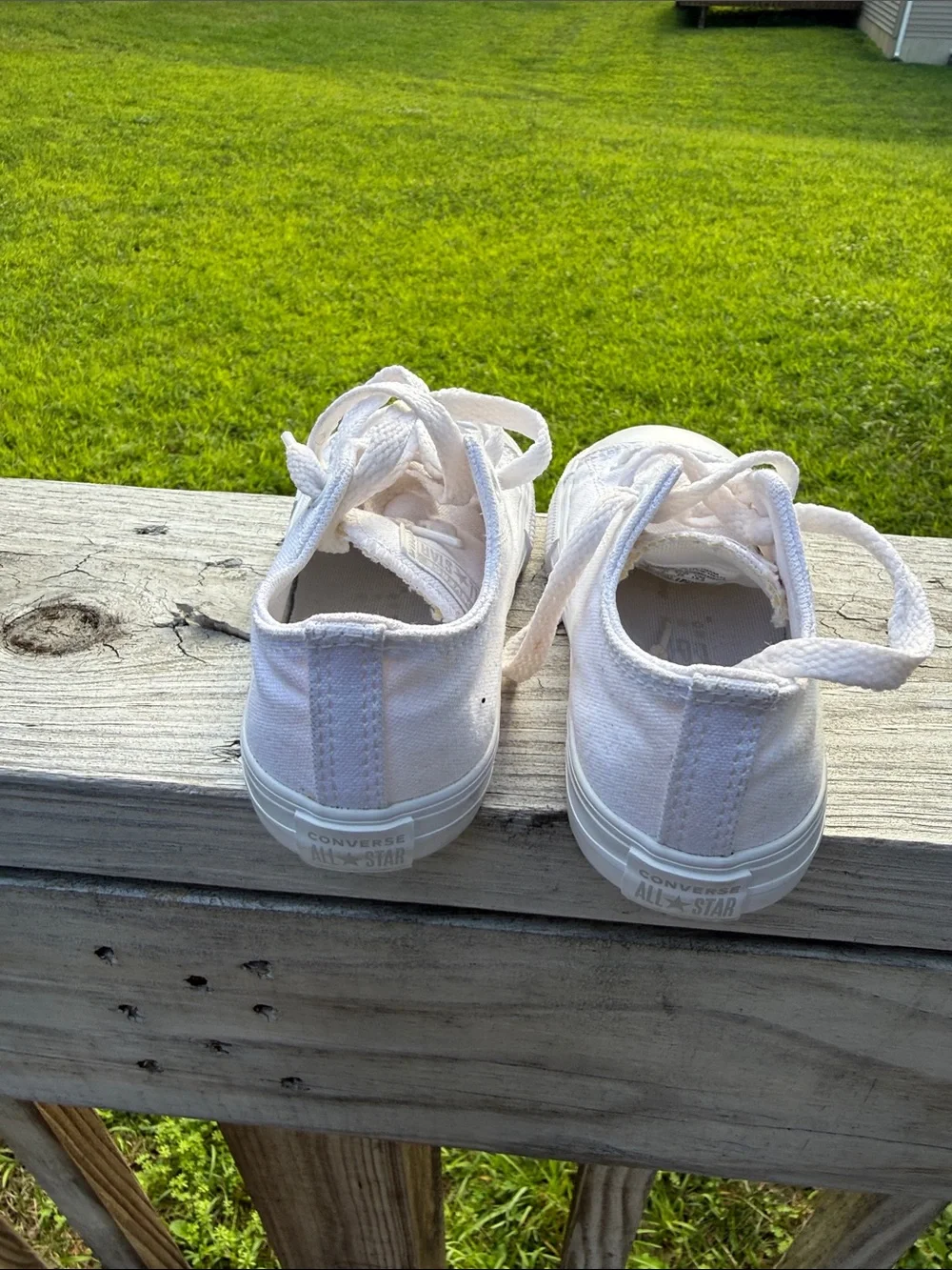 Converse Kids Low-Top Sneakers in White